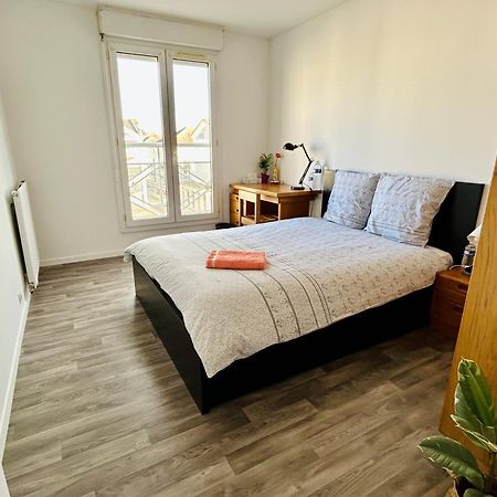 Jolie Chambre 3Minutes De La Gare Rer A Бюсси-Сен-Жорж Экстерьер фото