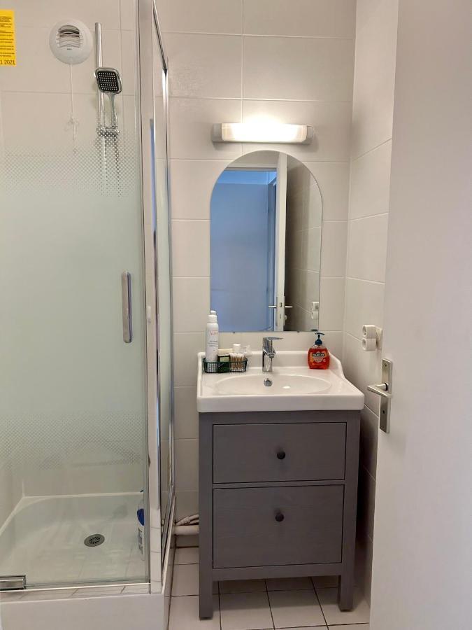 Jolie Chambre 3Minutes De La Gare Rer A Бюсси-Сен-Жорж Экстерьер фото