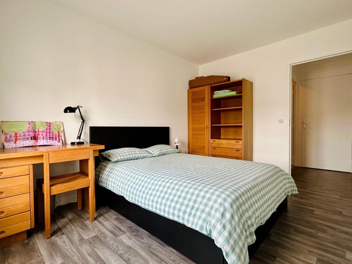 Jolie Chambre 3Minutes De La Gare Rer A Бюсси-Сен-Жорж Экстерьер фото